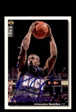 Signed Basketball Card Auto Ed Pinckney 1995-96 Collector's Choice #17 Raptors