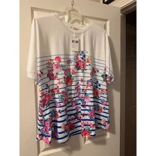 White floral top from Southern Stitch size 3XL NWOT