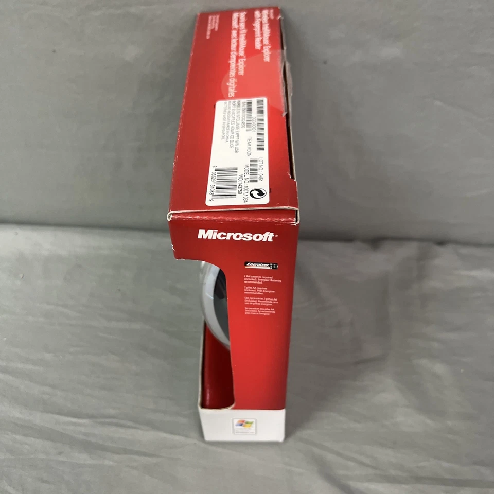 Microsoft Wireless IntelliMouse Explorer With Fingerprint Reader New Open Box - Image 2 of 3