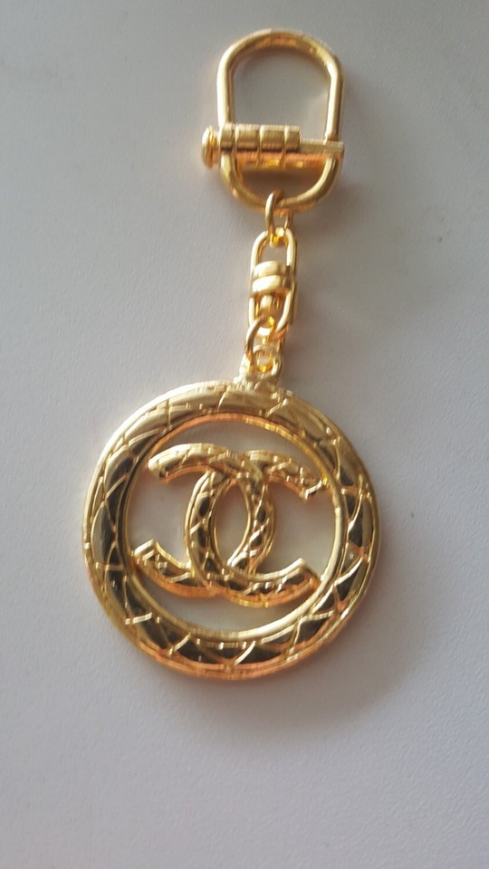 VINTAGE CHANEL Charm Gold Color Key Ring - PRE-OWNED | eBay