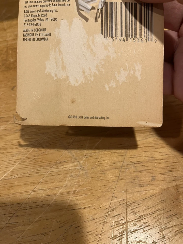 Vintage Scunci Bobby Pins Pack of 72 Storage Case 1998 15361 - Image 3 of 4