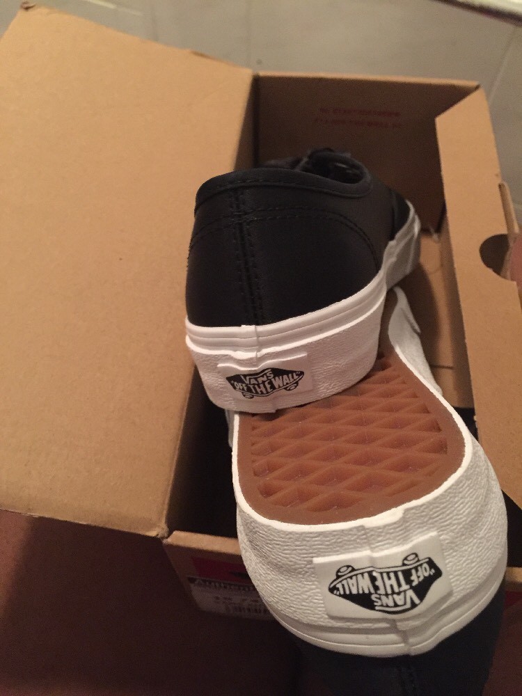 Vans Authentic da ginnastica raso nero Taglia 4 47cf41 Vans Authentic da ginnastica raso nero Taglia 4 47cf41