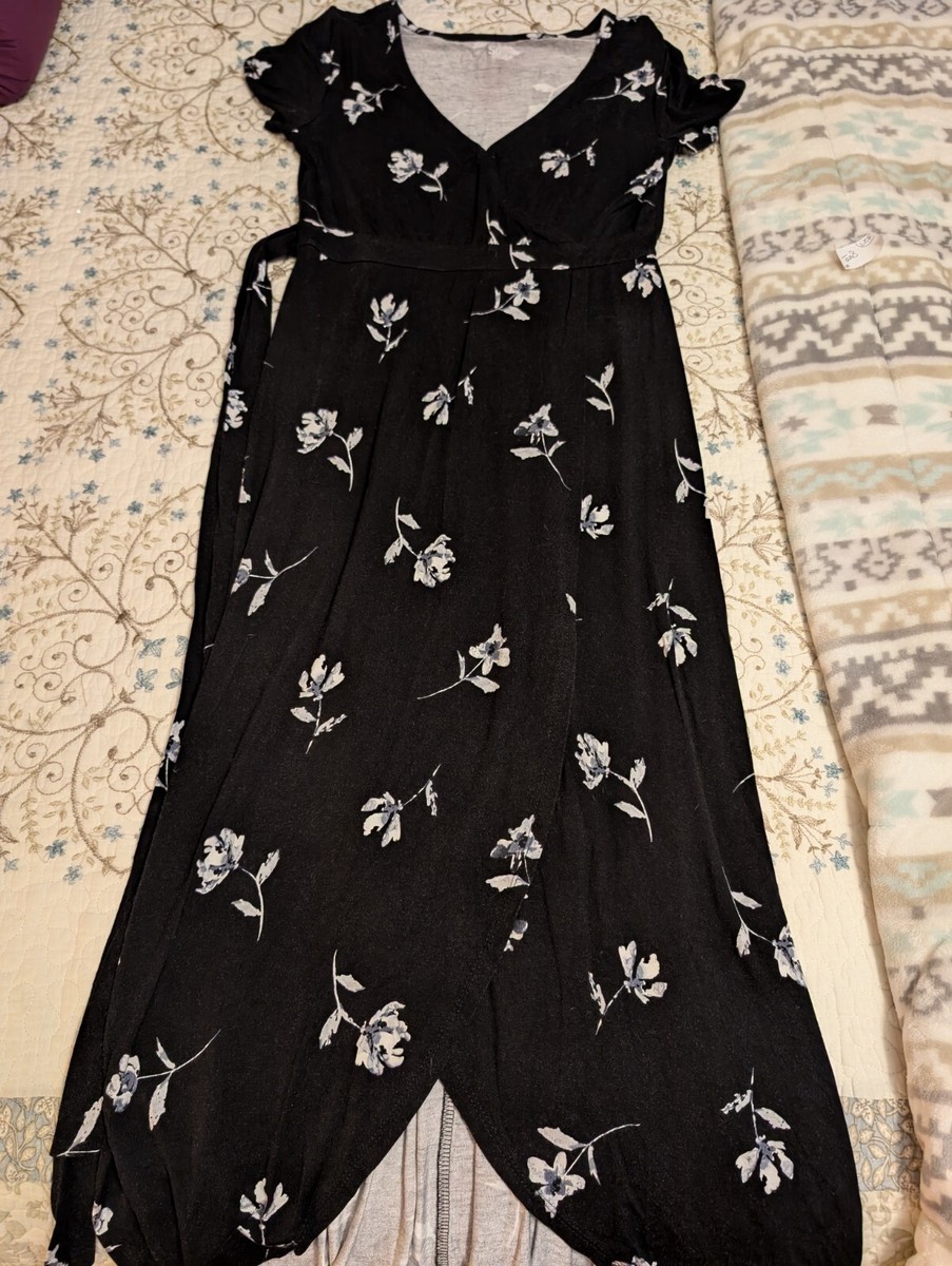 Kohls Junior Womens SO Black maxi/midi dress with White Flowers Size S |  eBay