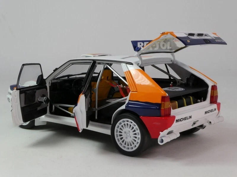 Kyosho Lancia Delta HF Integrale Evo #2 Sainz Tour de Corse 1993 1/18 08348J - Immagine 3 di 4