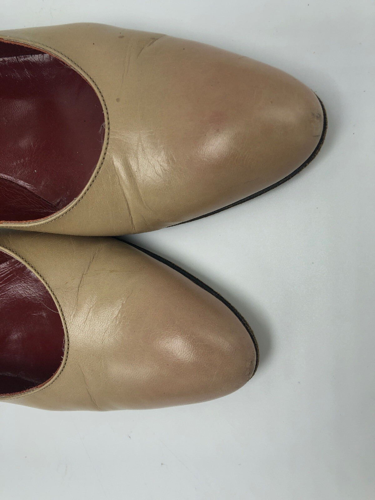 Vintage YSL tacchi alti Yves Saint Laurent Paris décolleté in pelle NUDE 7 5 N