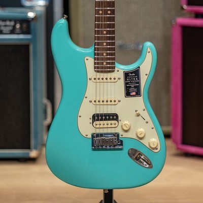 Fender American Ultra Luxe Vintage '60s Stratocaster HSS - Sea Foam Green