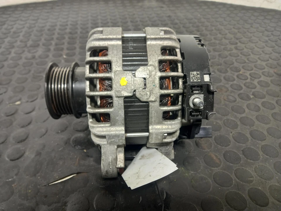 VOLVO XC90 Alternator 2015-2025 2.0L D4204T23 30659580 - Image 3 of 4