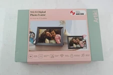 Artikl 10.1" Wi-Fi Digital Photo Frame – Frameo Powered – Wood Frame –  New