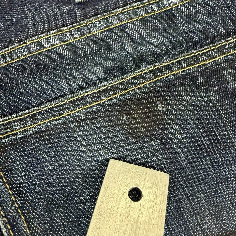 Pantalones de mezclilla Armani Jeans J15 para hombre 34X30 lavado oscuro calce regular pierna recta bigotes Foto 4 de 4