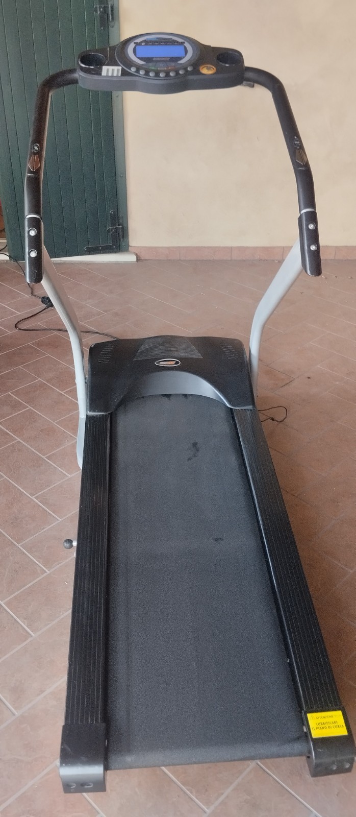 tapis roulant elettrico pieghevole usato