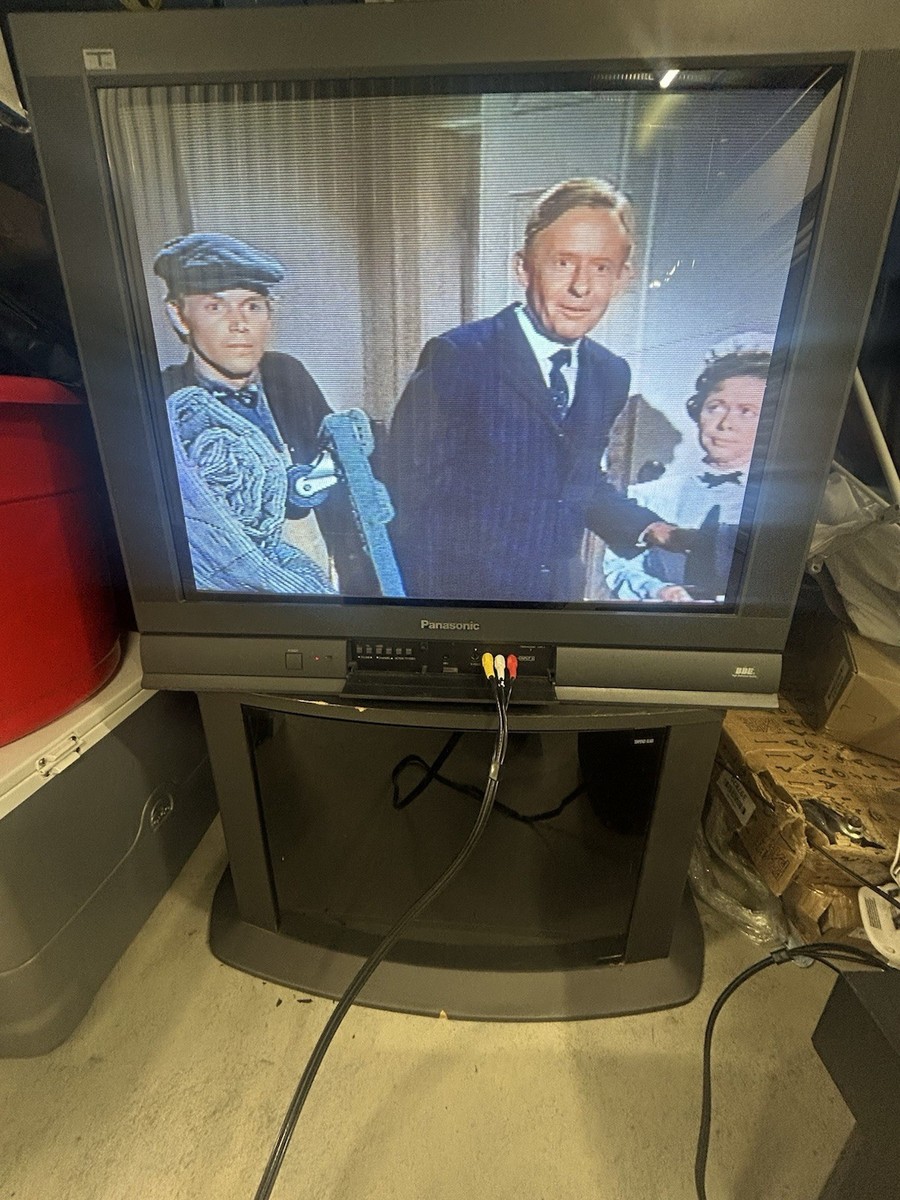 VTG Panasonic Tau 32 Inches Flat CRT RETRO GAMING TV And VCR