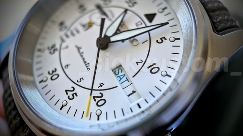 Full Automatic 36mm White Field Watch day/date Cartoon Sapphire Excellent! - Picture 10 of 12
