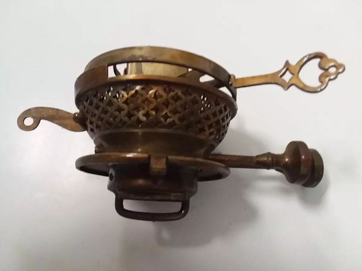 Antique double 2024 wick oil lamp