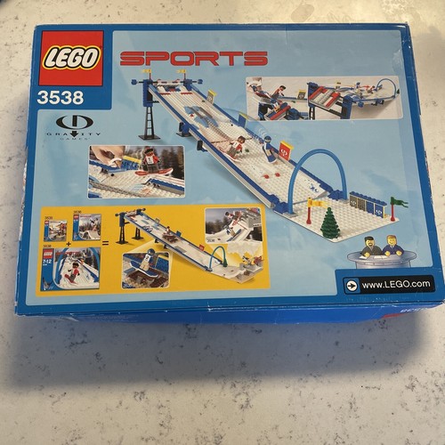 LEGO Sports: Snowboard Boarder Cross Race (3538) - Picture 2 of 7