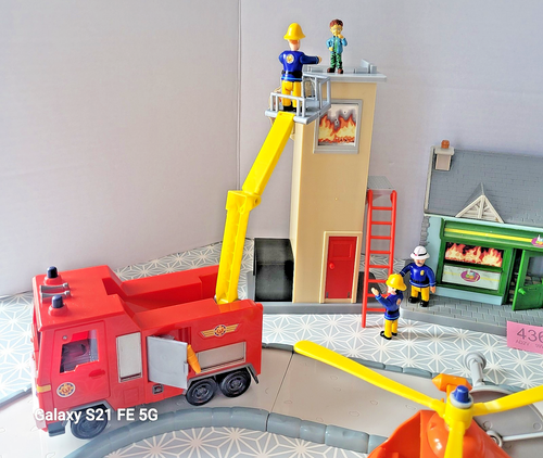 Fireman Sam Bundle _ Building, Track, Vehciles, Figures Accessories 436 - Picture 5 of 9