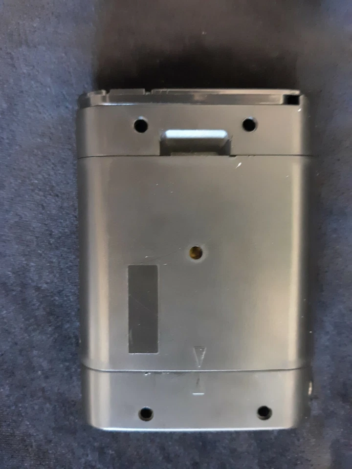 VINTAGE QUARTZ TRAVEL ALARM CLOCK and light with instructions EUC - Image 3 of 4