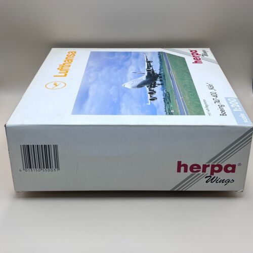 Herpa 1/200 Lufthansa Boeing 747-400 Koln D-ABVR 550031 Plastic model - Picture 3 of 18