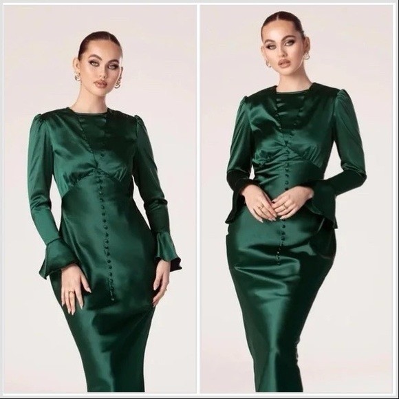Veiled Collection Sandra Emerald Button Front Sat… - image 3