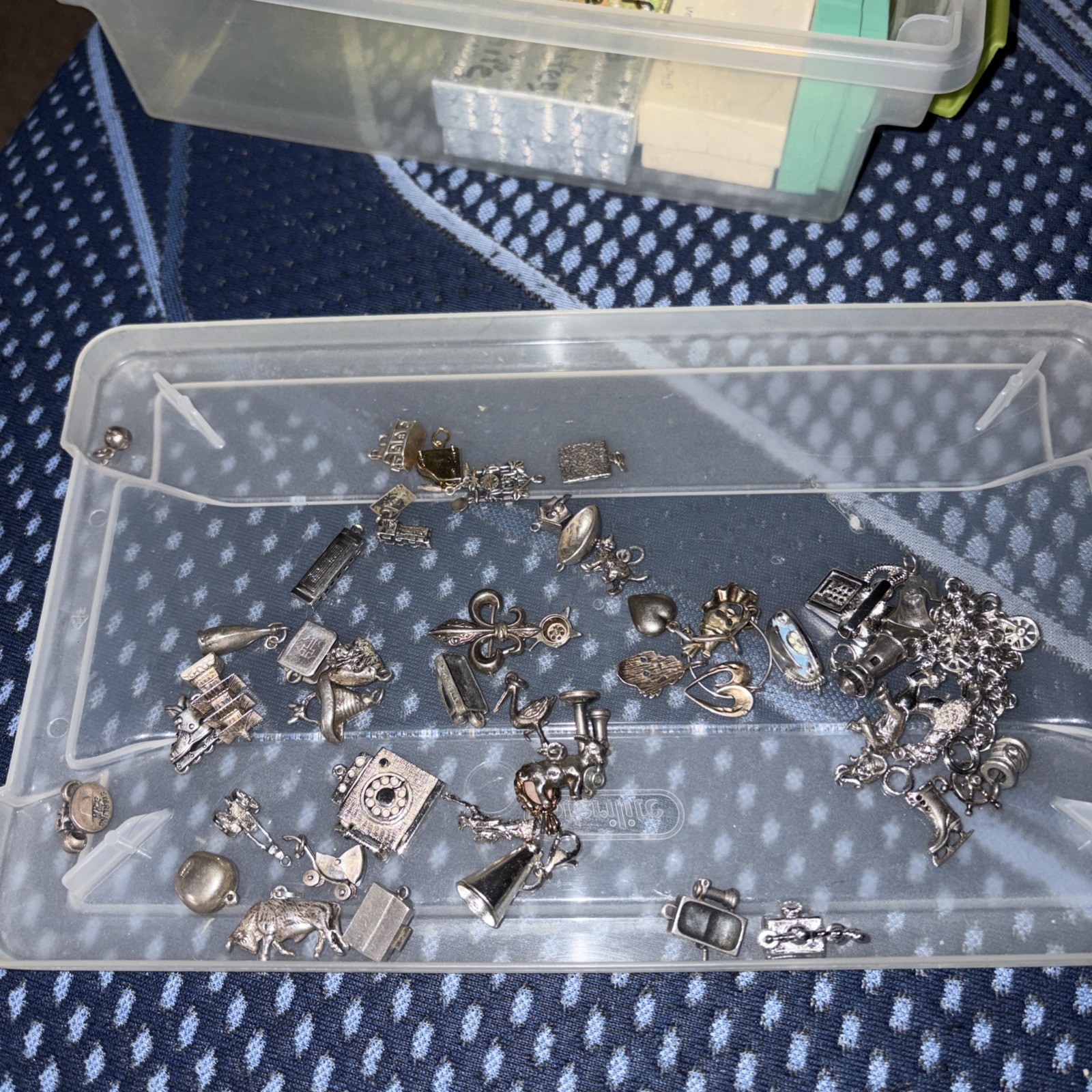 200 grams  solid sterling silver  includes 40 cha… - image 3