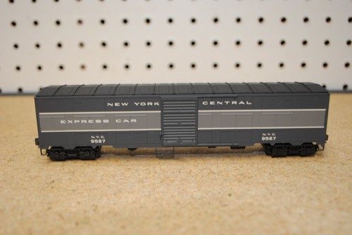 Coche de equipaje expreso Walthers 932-24156 NYC/Rock Island #9587 HO | Condition: Used