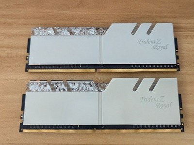 G.SKILL Trident Z Royal 16GB DDR4-3600 F4-3600C16D-16GTRS 2x8GB CL16 1.35V XMP