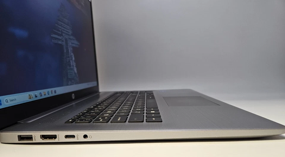 HP ProBook 470 G8 17.3" Intel i5 11th Gen @ 2.4Ghz 8GB 256GB NVMe SSD Win 11 Pro - Image 4 of 4