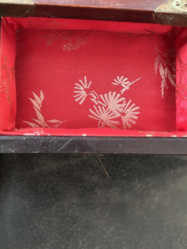 🔥古董中国珠宝盒雕刻玉装饰木质黄铜带锁 — 第 4/4 张图片