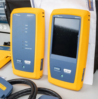 Fluke Versiv 2 DSX2 8000 2GHz CableAnalyzer Cat8 Cat6a Cable Certifier DSX 8000