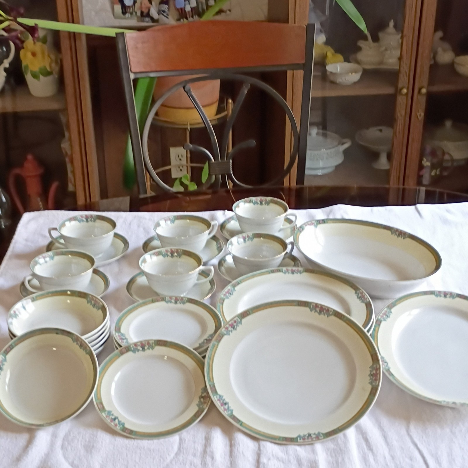Kikusui Porcelain Floral Dinner Set Japan Plates Cups Saucers Bowls