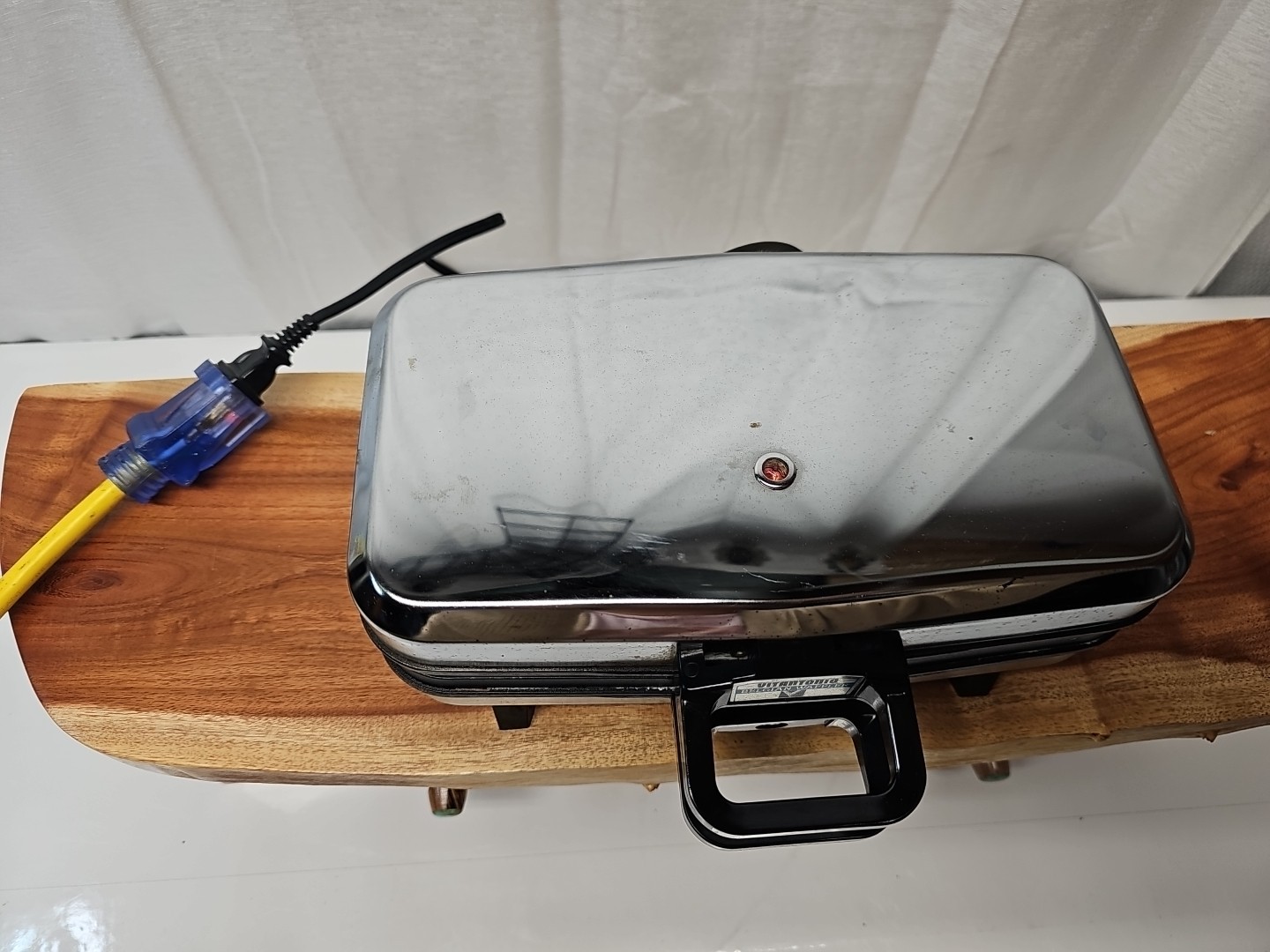 Vintage Vitantonio Belgian Waffler Waffle Iron Maker Chrome 550 Tested Works