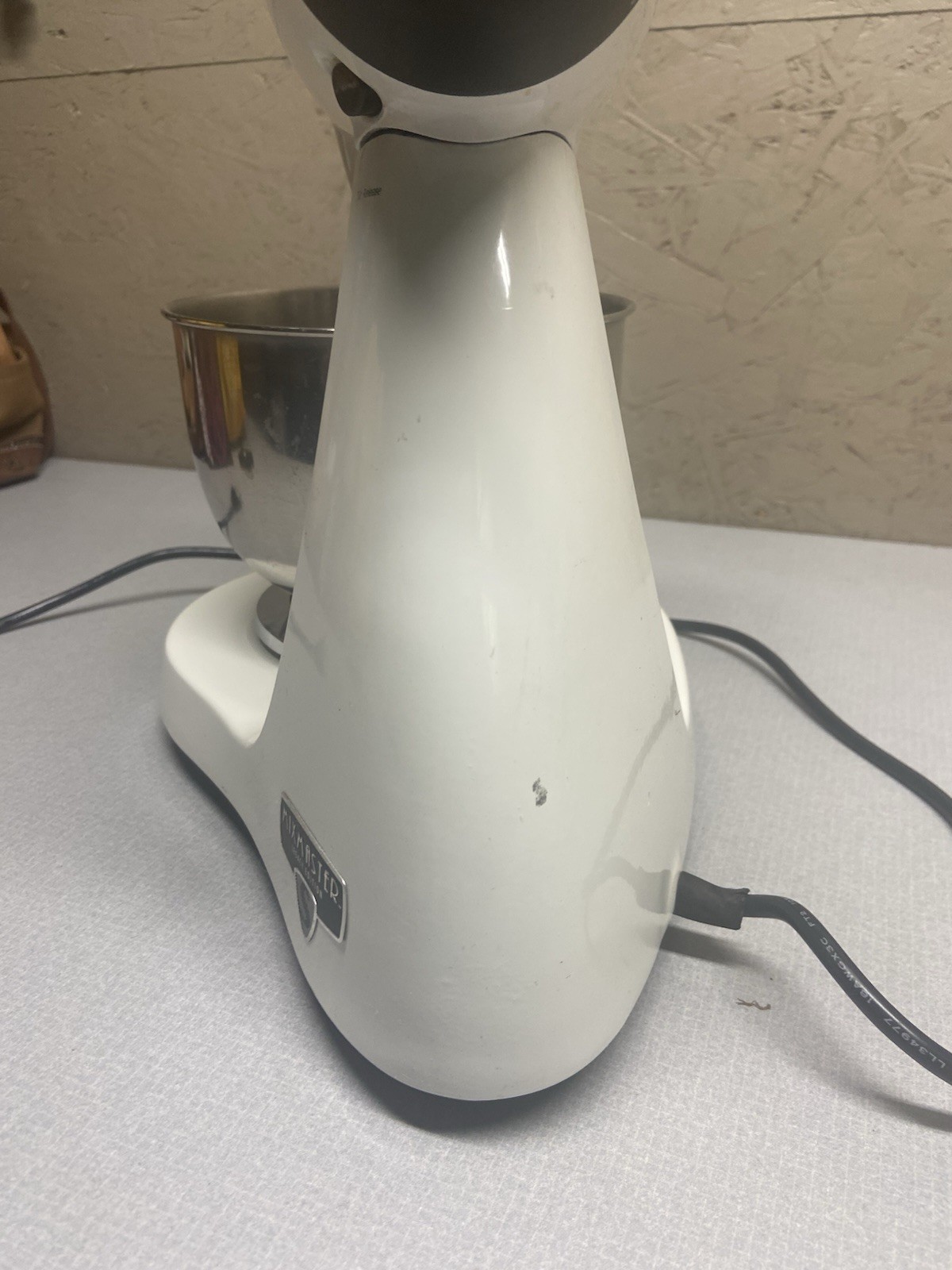 Sunbeam Heritage Series Legacy Edition  Mixmaster #2346 White Attachments 1 Bowl