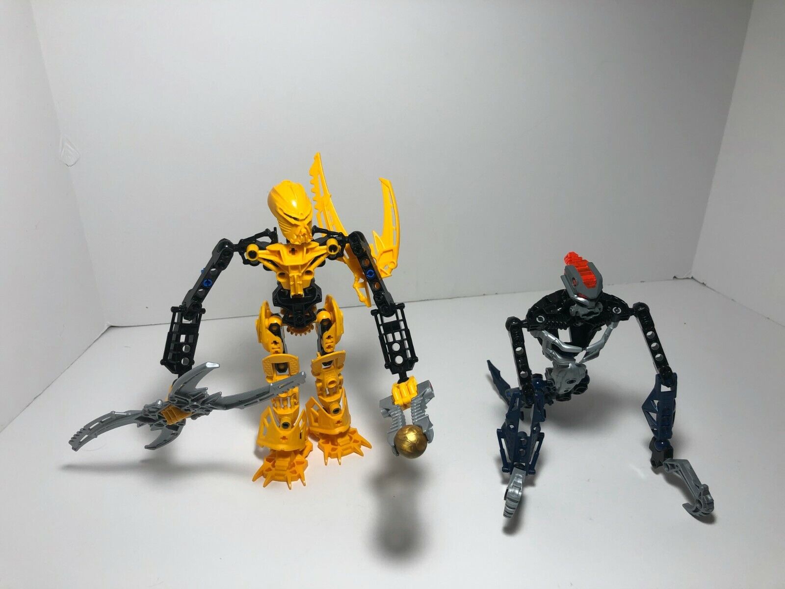 LEGO Bionicle LOT: Mata Nui 8989 + Vamprah 8692