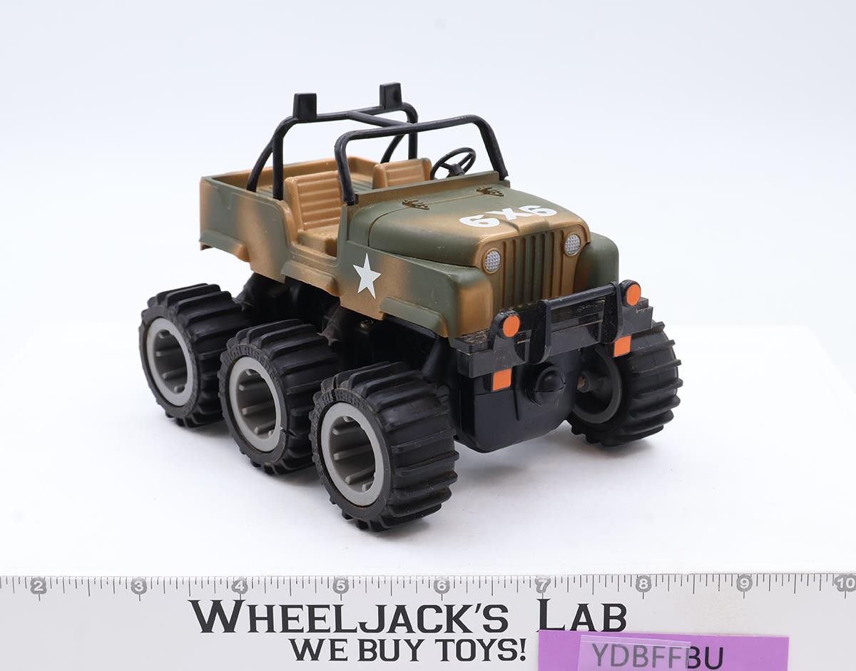 CBS Toys High Risers 6x6 Military Jeep 1983 Battery Operated