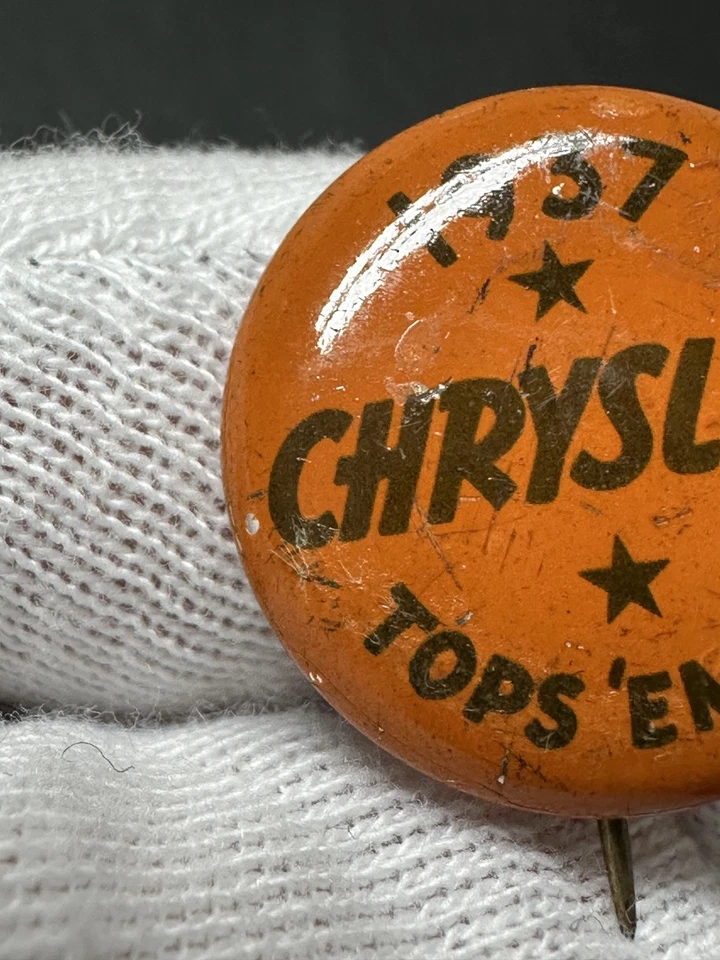 Chrysler Tops 'em 1937 todo naranja pin botón anuncio i939 Foto 3 de 4