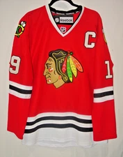Reebok/CCM Center Ice NHL #19 Toews Chicago Blackhawks Jersey Size 50 7187 A