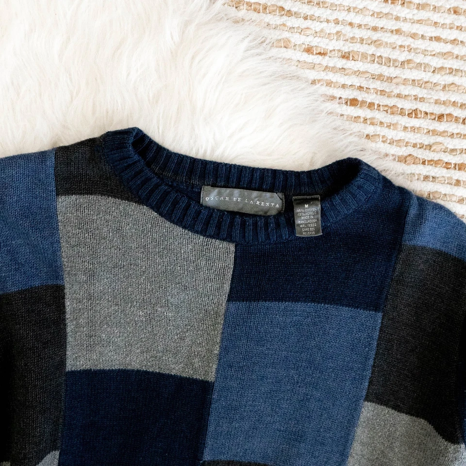 Suéter Oscar De La Renta Para Hombre Talla M Azul Gris Bloque de Color Algodón LS Cuello Redondo Foto 3 de 4