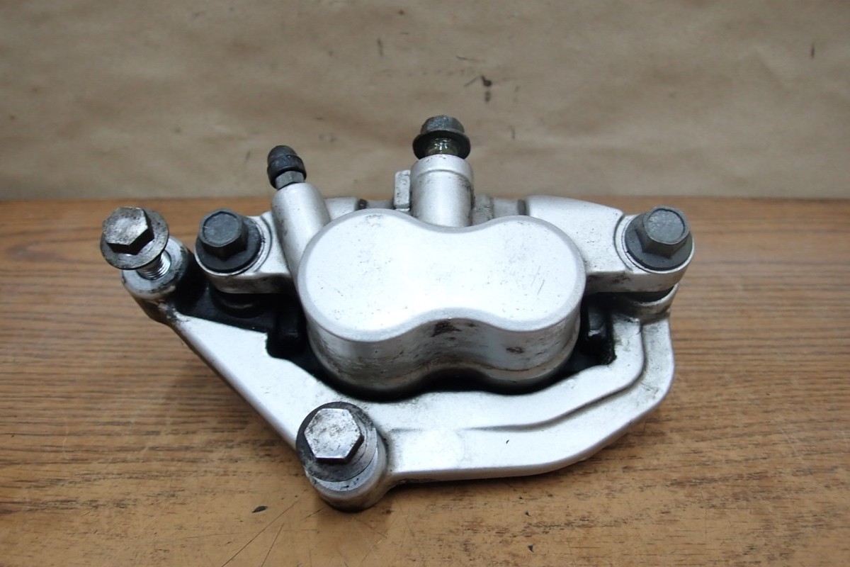 2005 YAMAHA VSTAR XVS1100 FRONT LEFT BRAKE CALIPER | eBay