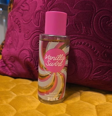 PINK Vanilla Swirl Body Mist Spray Frosted Vanilla Sugar Crystals 8.4 fl oz