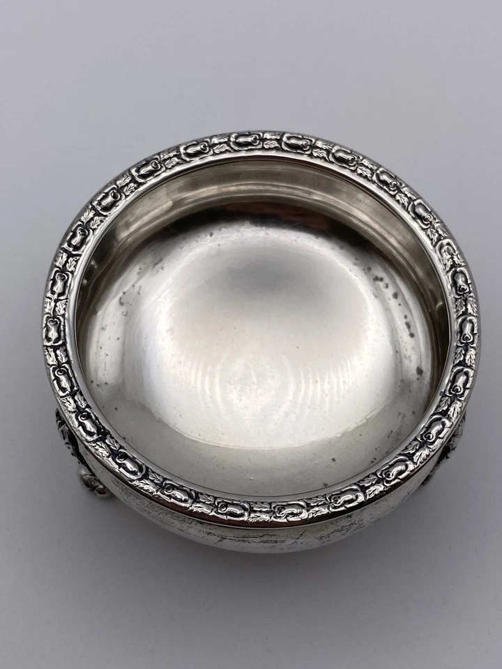 Graciosa sal de plata esterlina Frank M. Whiting en tres patas sin monograma Foto 2 de 4