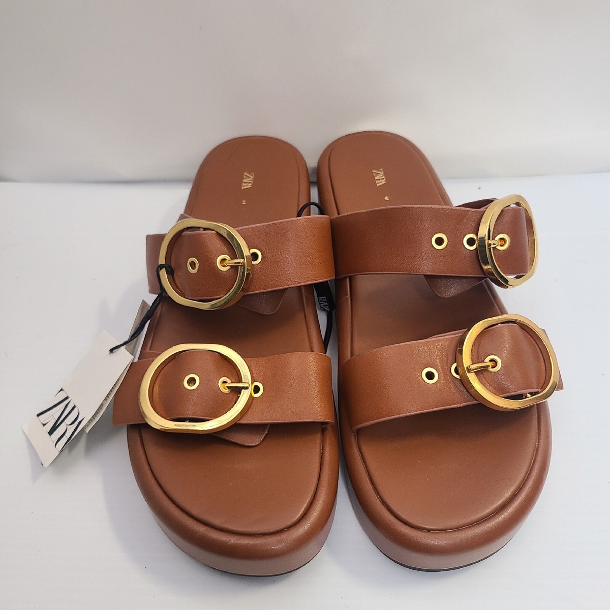 【 新品未使用 】 MEDI WESTERN BUCKLE SANDALS MEDI WESTERN BUCKLE SANDALS