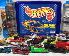 Lot of 40 Hot Wheels Matchbox Cars  Carry Case Night Burnerz Stunt Devil VTG