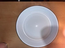 Falcon Enamelware  Medium Serving Dish -  Pigeon Gray - Excellent Condition