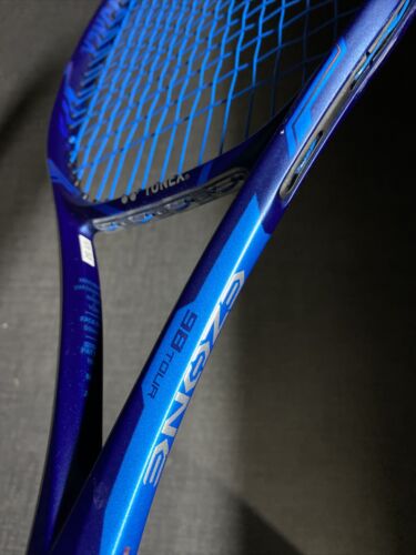 Used YONEX EZONE 98 TOUR  4 3/8 - Picture 1 of 5