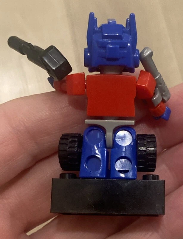  KRE-O Transformers Optimus Prime LEGO minifigura Universal Studios RARO Foto 3 de 4