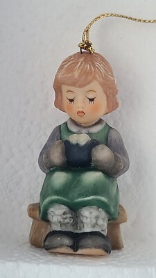 Berta Hummel Goebel 2002 Christmas Ornament ''Marshmellow Delight'' Girl Hot Cocoa