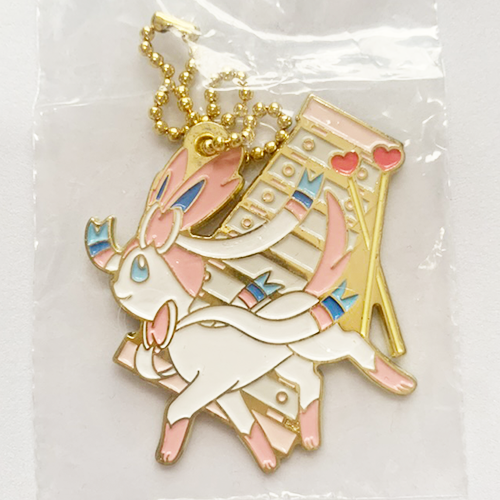Sylveon Metal Charm Ichiban Kuji Pokemon EIEVUI & MELODIES G Prize