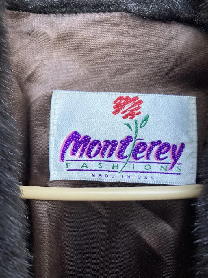 VINTAGE LONG MONTEREY FASHIONS WOMENS FAKE FUR COAT BLK MADE IN USA SIZE 20-W - Image 3 of 4