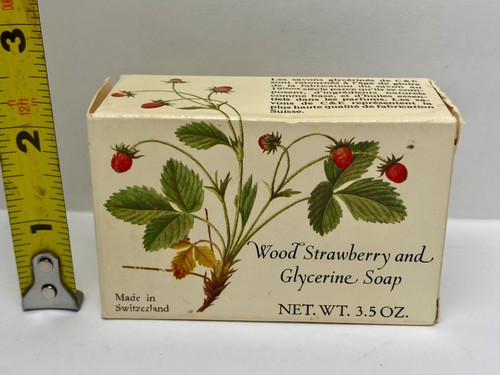 Sapone vintage 1973 Crabtree & Evelyn legno fragola glicerina Savon Svizzera - Foto 9 di 17