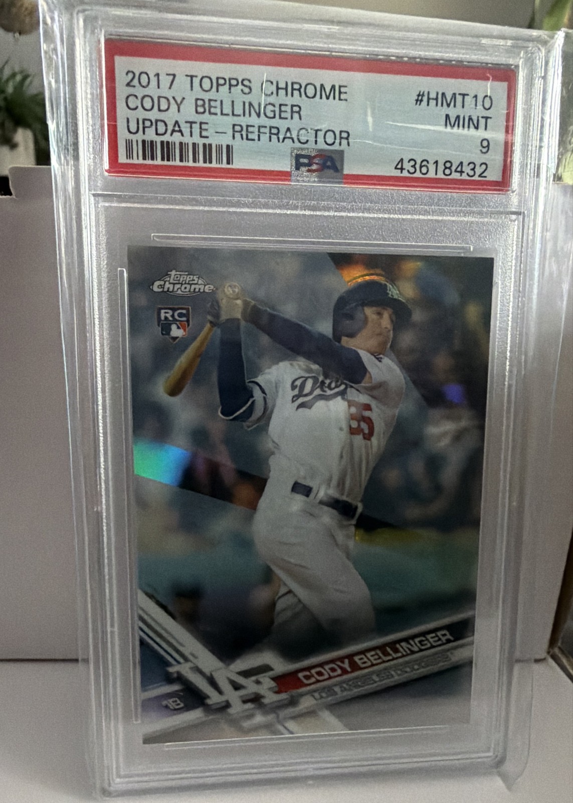 2017 Topps Chrome Update - Cody Bellinger #HMT10 Refractor /250 (RC). PSA 9