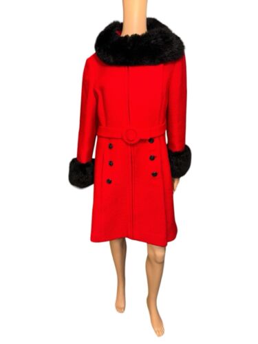 Beautiful Vintage 1960s Youthcraft Red Woven Wool Coat Size 2 (Union Made)